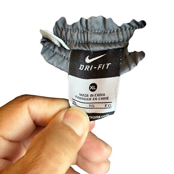 Nike Dri-Fit Track Pants Womens XS Grey and  white  High Waisted  Gym ‎ Joggers - Picture 3 of 4